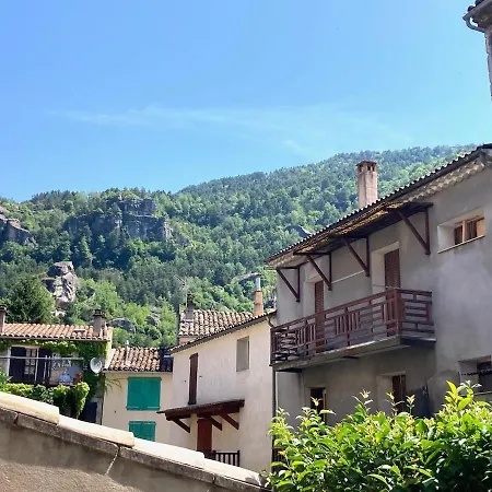 Agreable T2 Calme Centre-ville D'annot *