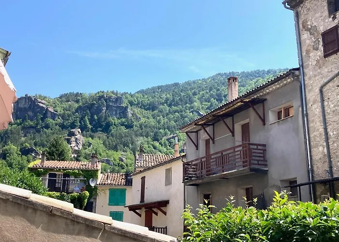 Agreable T2 Calme Centre-ville D'annot *