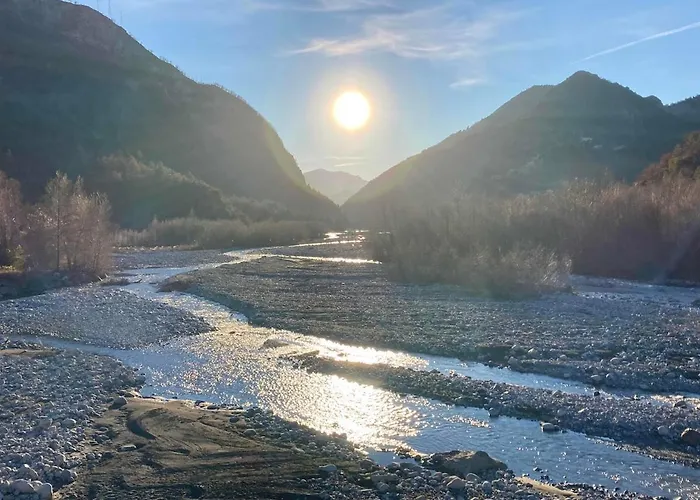 Apartament Agreable T2 Calme Centre-ville D'annot