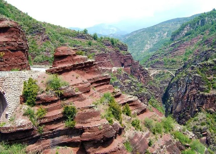 Apartament Agreable T2 Calme Centre-ville D'annot